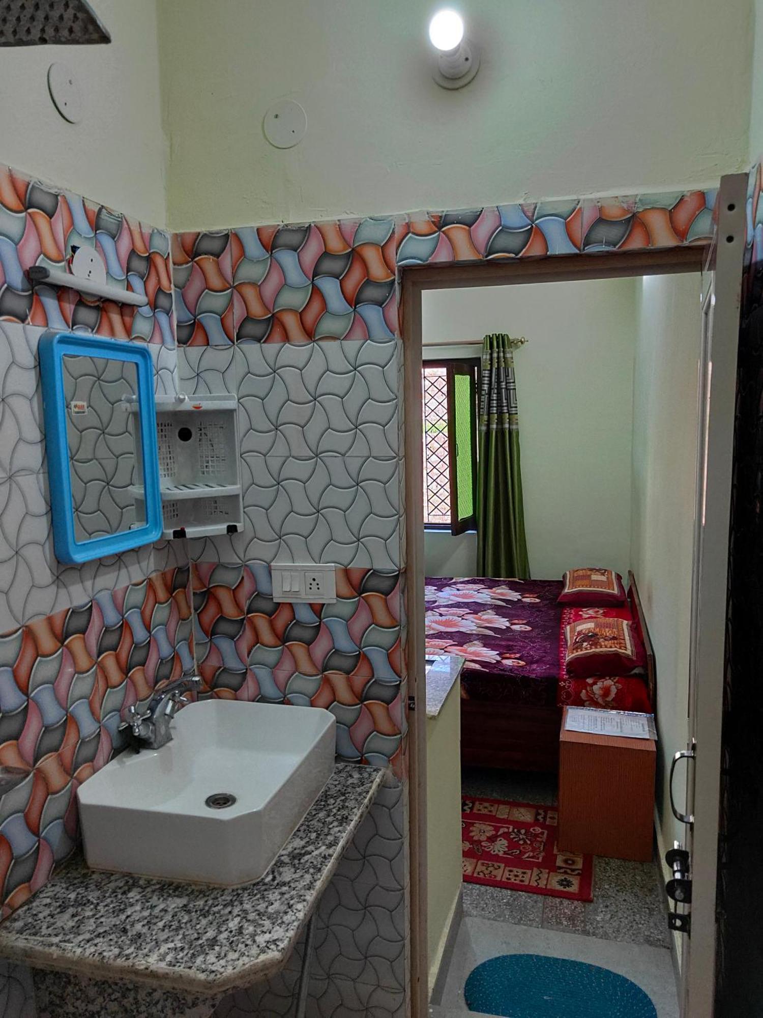 Gungun Homestay Rishīkesh Buitenkant foto